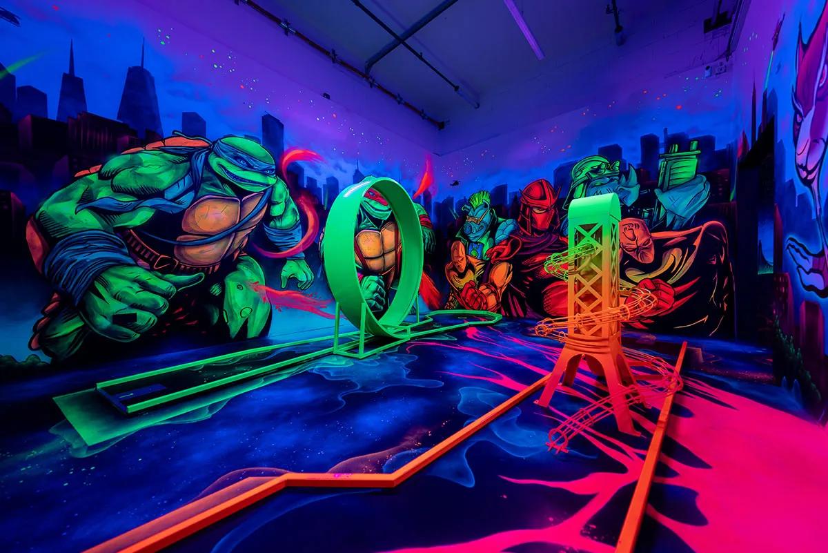 GolfZone - 2.0 Hollywood & 4D Schwarzlicht Minigolf Duisburg (ehemals GlowZone)