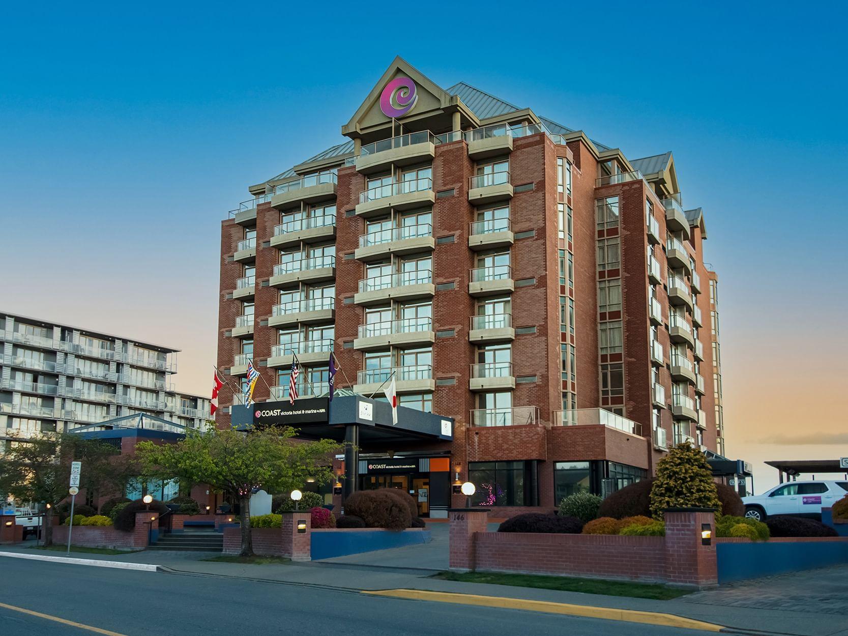 Coast Victoria Hotel & Marina by APA