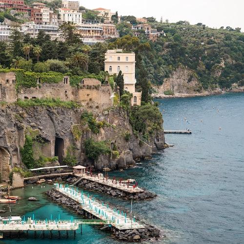 La Terra Degli Aranci, Naples