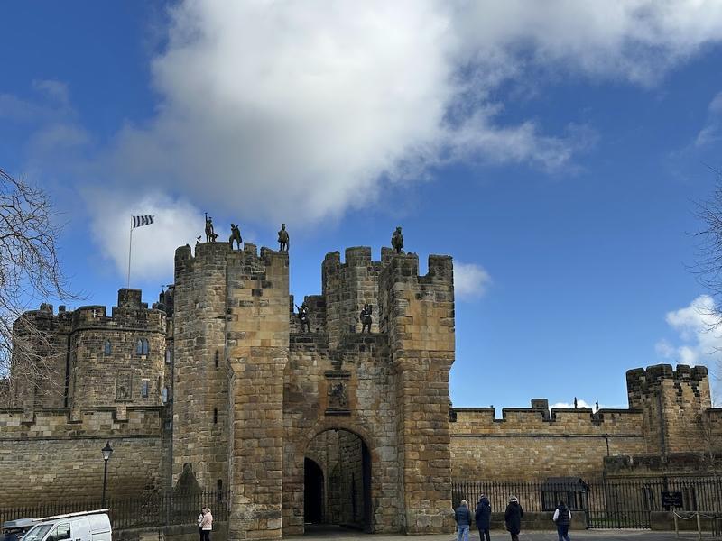 Alnwick Castle — photo 2
