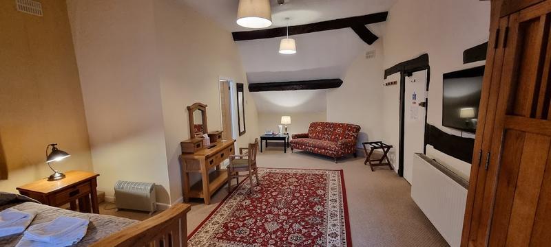 Cain Valley Hotel — photo 2