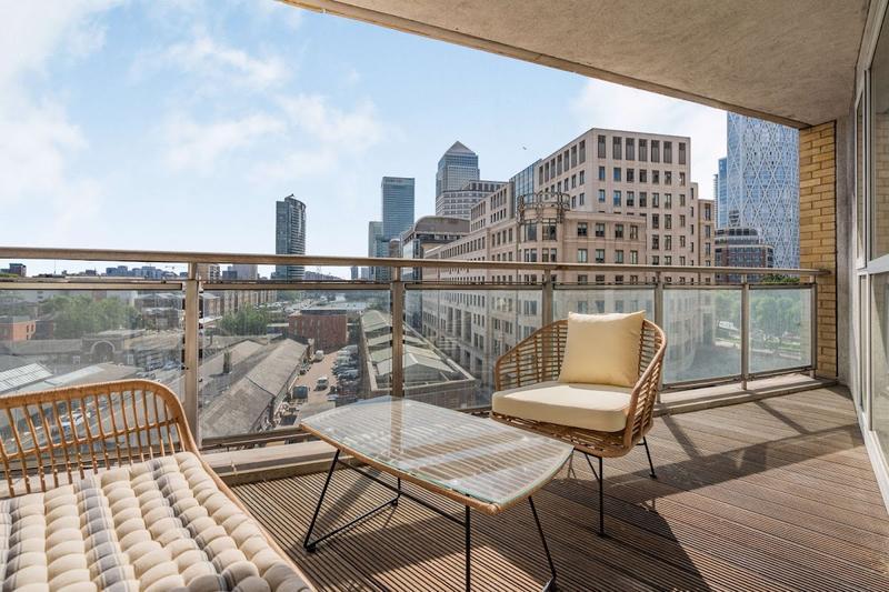 Circus Apartments by Bridge Street