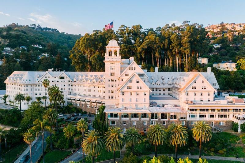 Clairmont Hotel