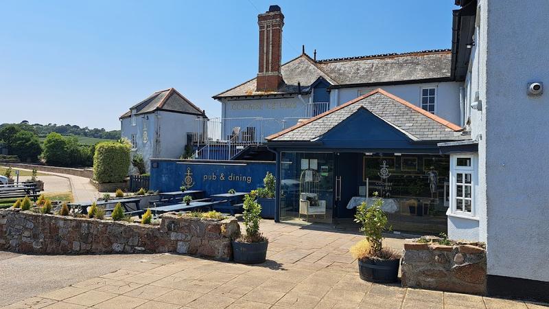 Coombe Cross Hotel
