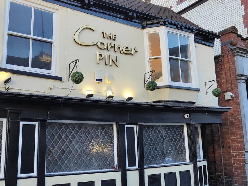 Corner Pin