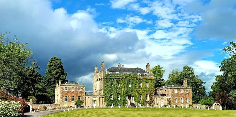 Craigdarroch House Hotel