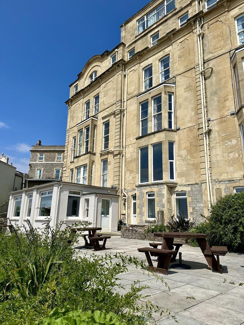 Dauncey's Hotel