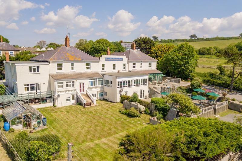 Eype's Mouth Country Hotel