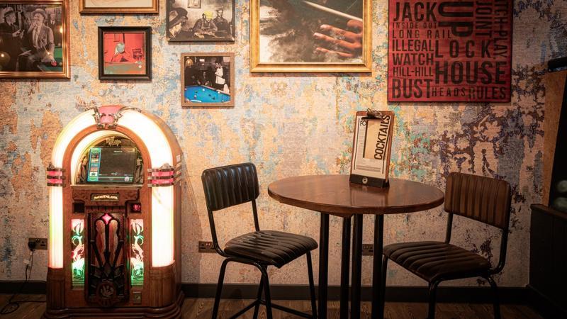 Felson's: Glasgow Pool And Sports Bar