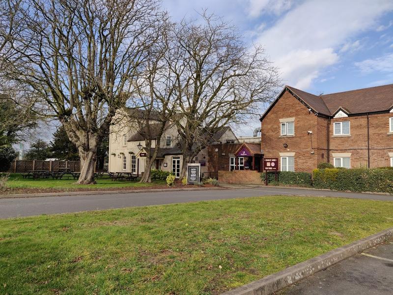 Fradley Arms Premier Lodge