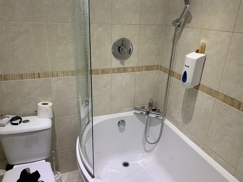 Harefield Manor Hotel — photo 3