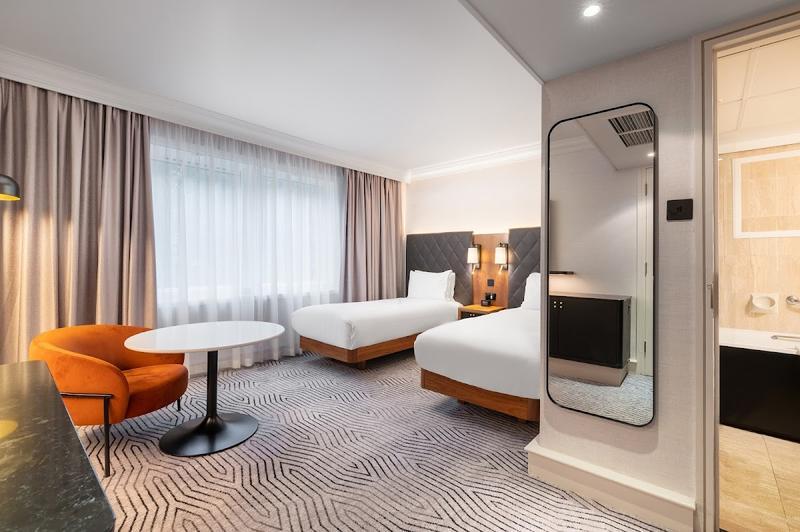 Hilton London Olympia — photo 2