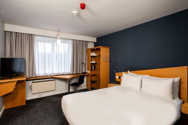 Holiday Inn Express Stoke On Trent — photo 2