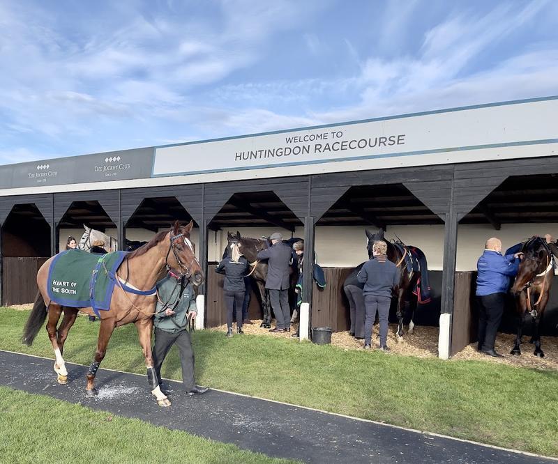 Huntingdon Racecourse — photo 3