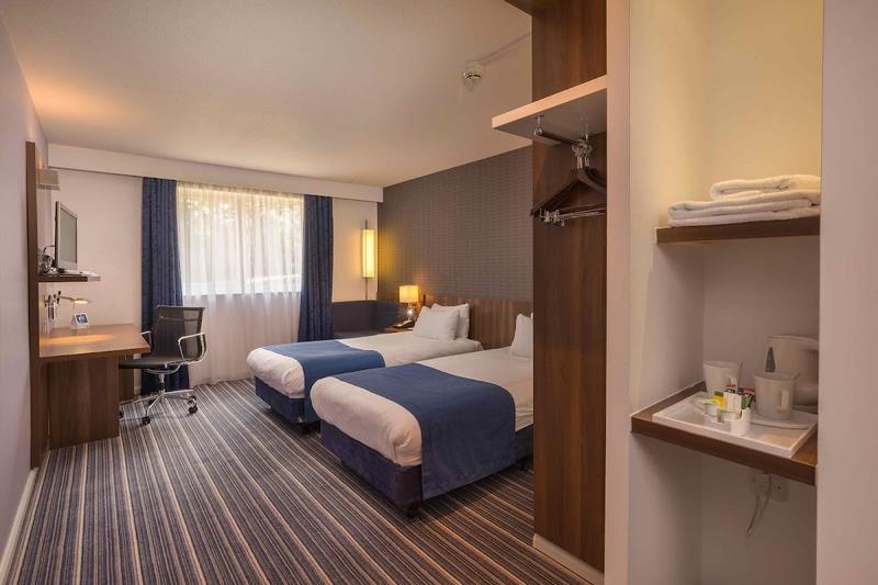 Holiday Inn Express Preston South — photo 2