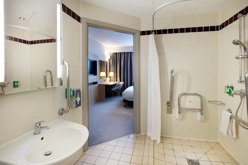 Jurys Inn Watford — photo 3