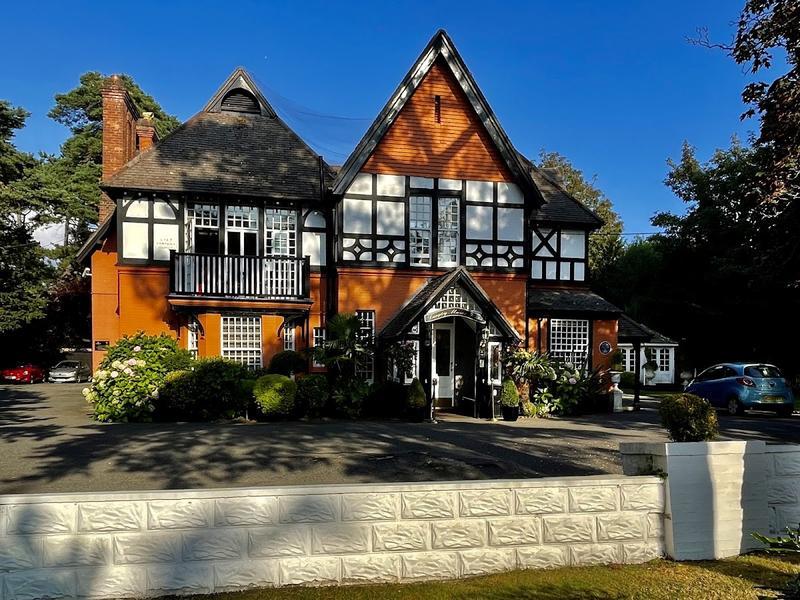 Langtry Manor Hotel — photo 3