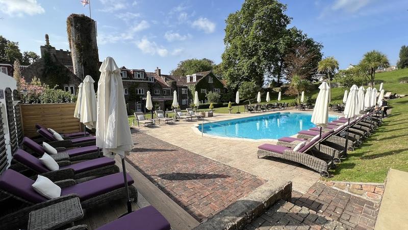 Longueville Manor — photo 3