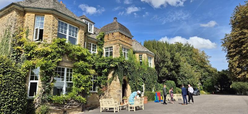 Middle Aston House — photo 3