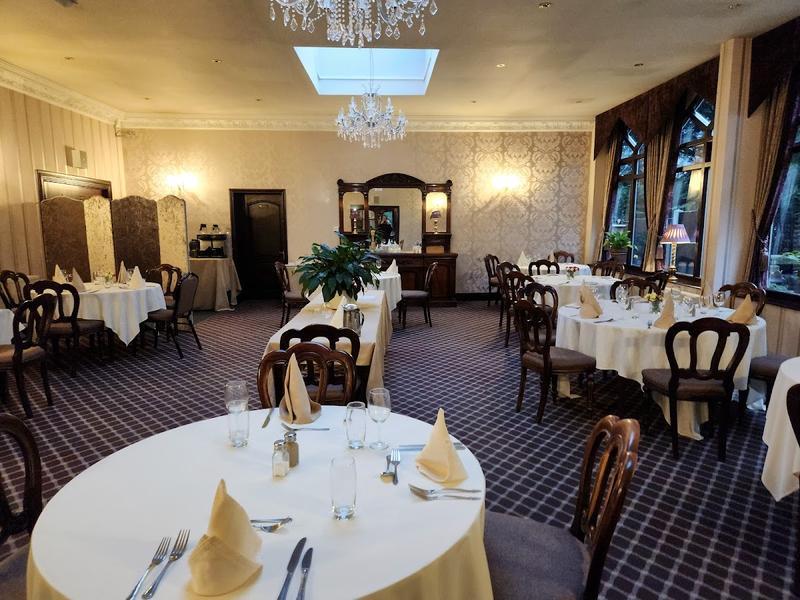 Oakwood Hall Hotel — photo 3