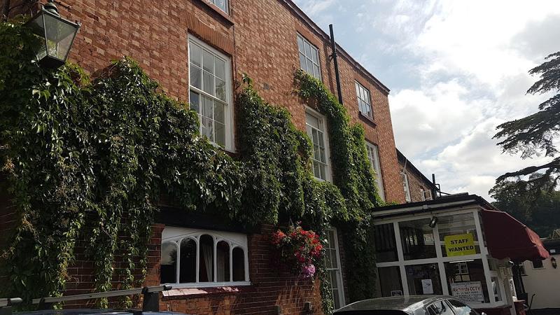 Parlours Hall Hotel