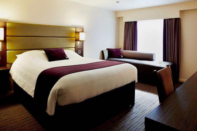 Premier Inn Salisbury City Centre