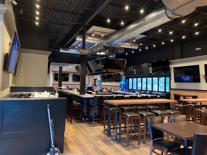Quincey's Bar & Restaurant