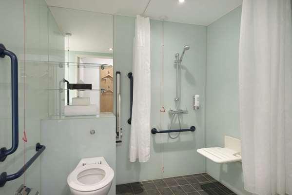Ramada Belfast — photo 3