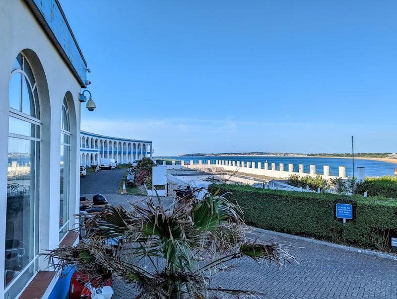 Riviera Hotel