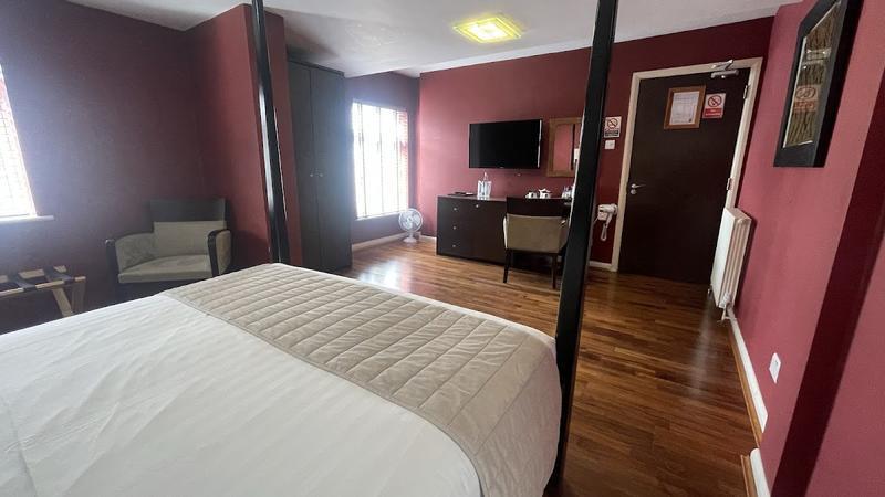 Savoro Restaurant & Rooms