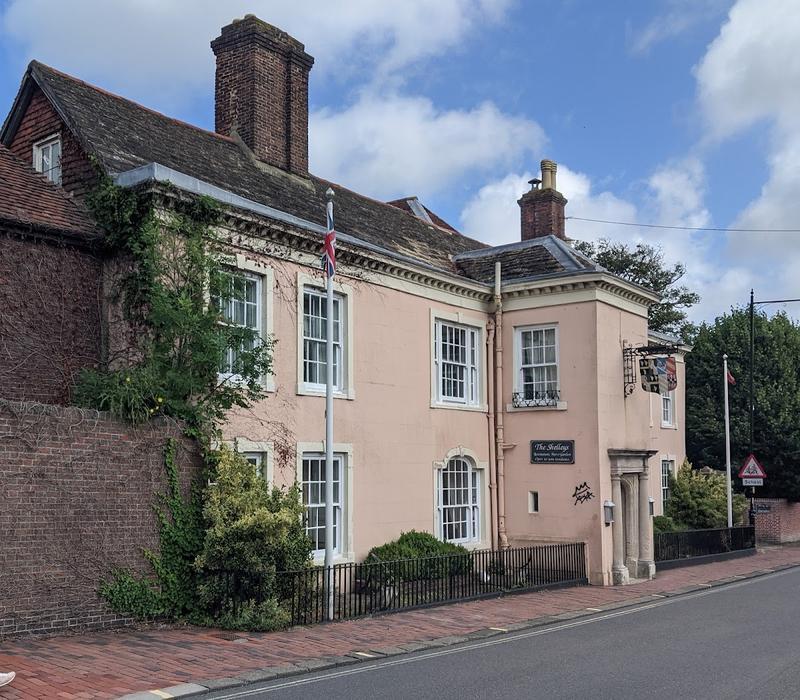 Shelleys Hotel