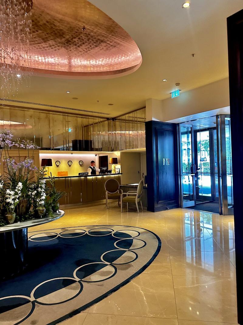 Sheraton Park Tower — photo 3