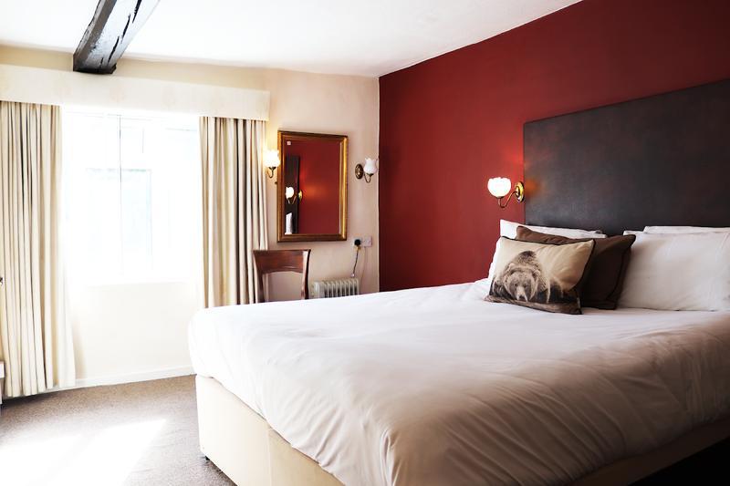 Shillingford Bridge Hotel — photo 2