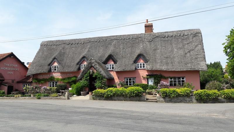 The Four Horseshoes — photo 3