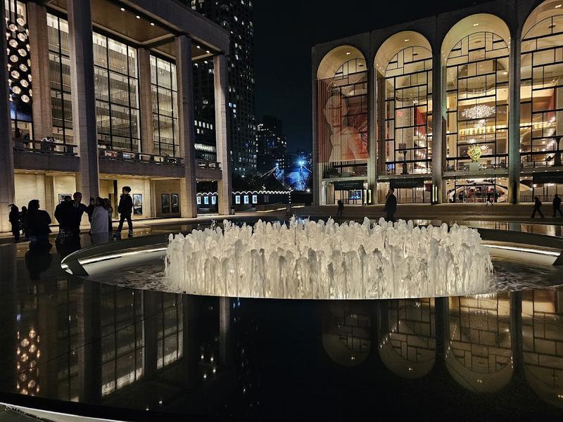 The Lincoln Centre — photo 2