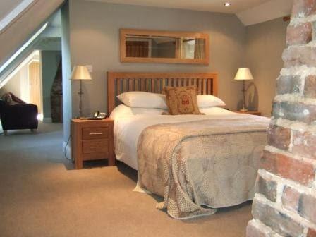 The Lodge Hotel & Restaurant — photo 3