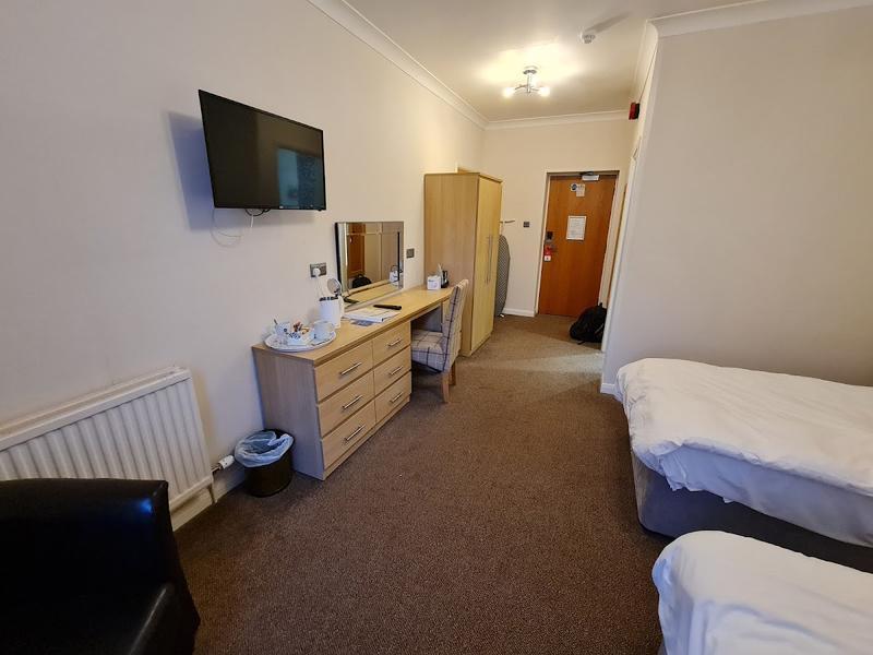 The Royal Chase Hotel — photo 2