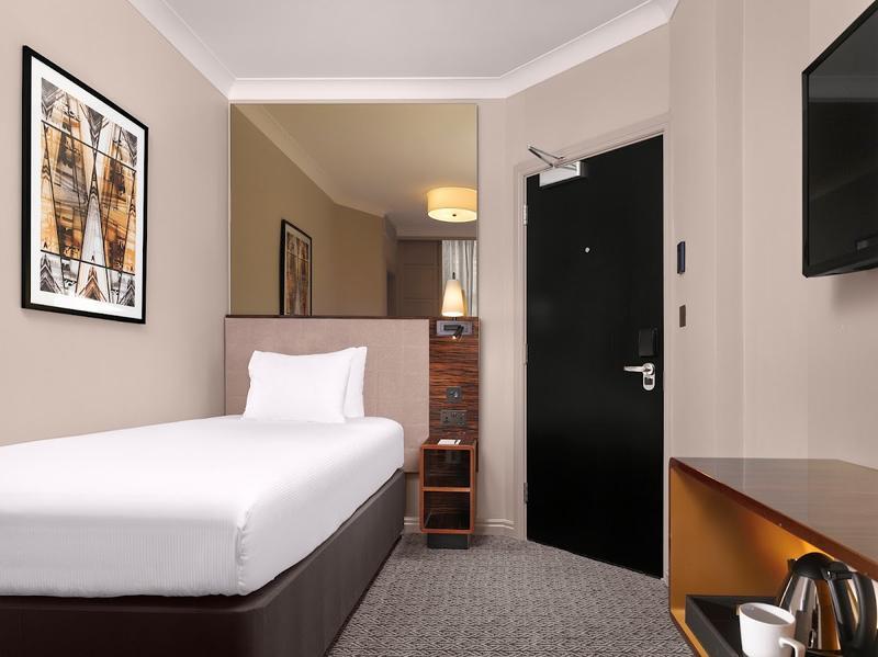 The Strand Palace Hotel — photo 2