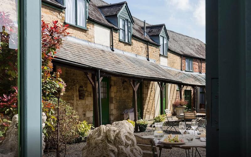 The Whipper-In Hotel