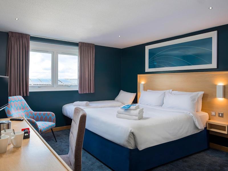 Travelodge Bristol Central — photo 2