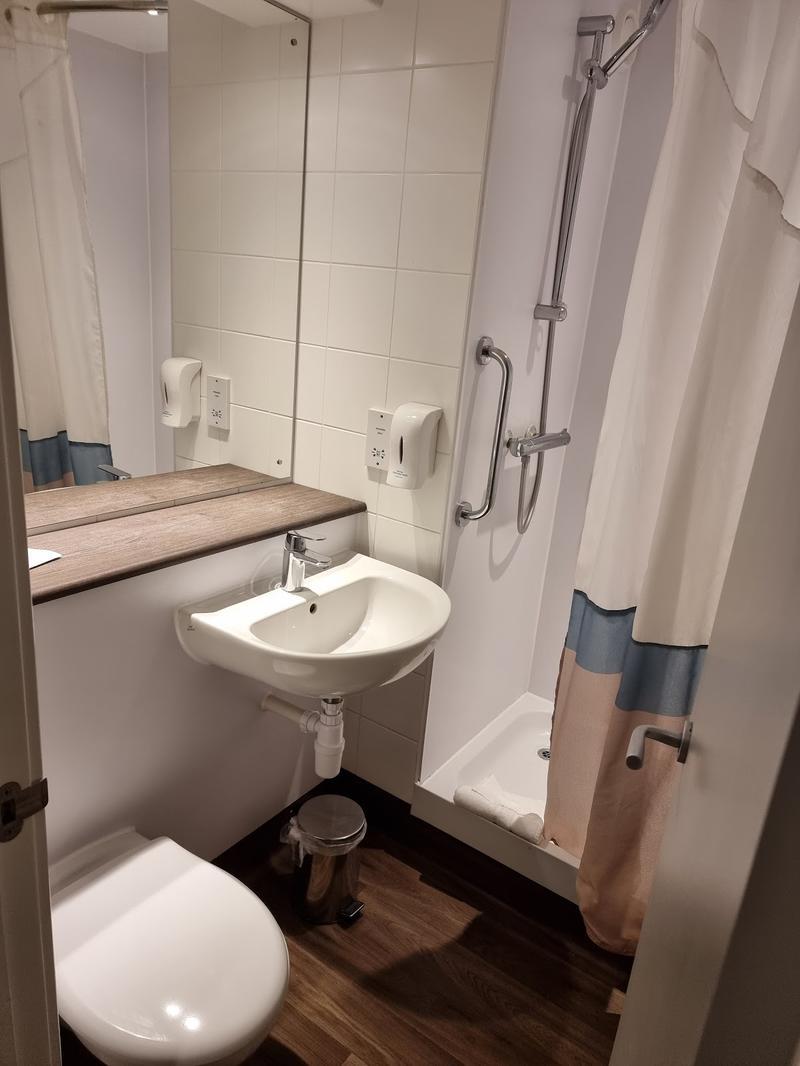 Travelodge Fulham Hotel — photo 3
