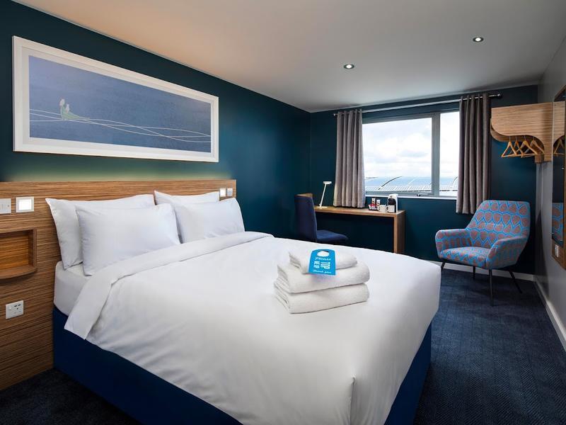 Travelodge Manchester Central — photo 2
