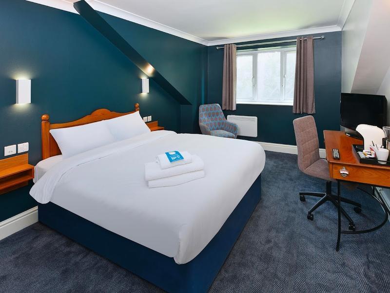 Travelodge Whitchurch Hotel — photo 2