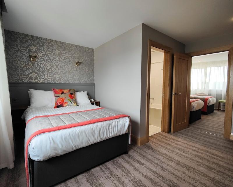 Valley Hotel — photo 2