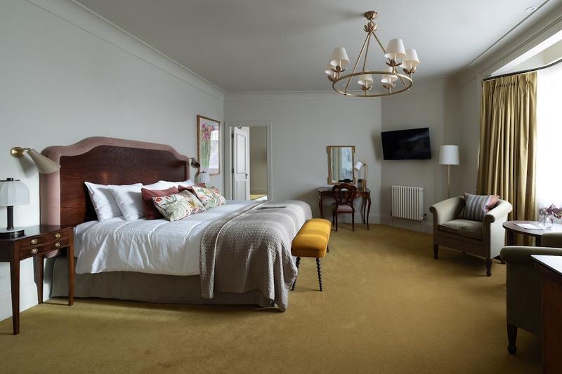 The White Hart Hotel — photo 2