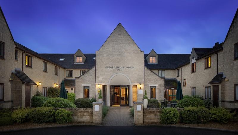Witney Four Pillars Hotel