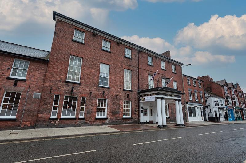 Wynnstay Hotel
