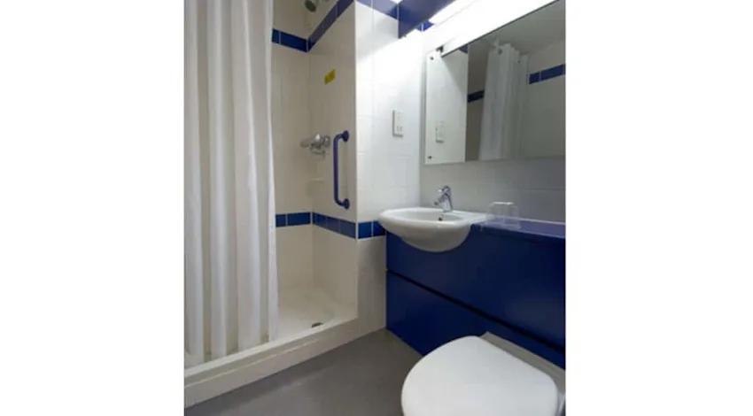 Travelodge Cheltenham