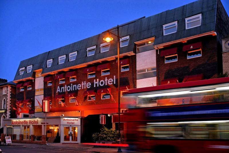 Antoinette Hotel Of Kingston Upon Thames