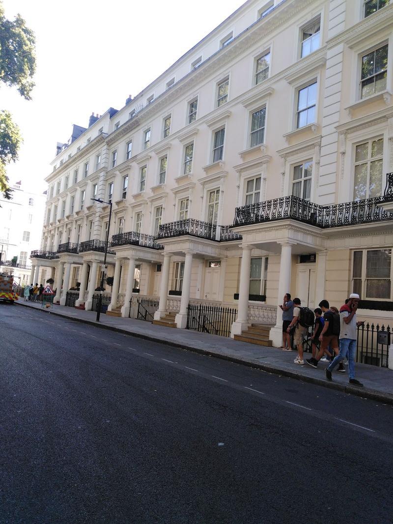 Beaumont House — photo 2